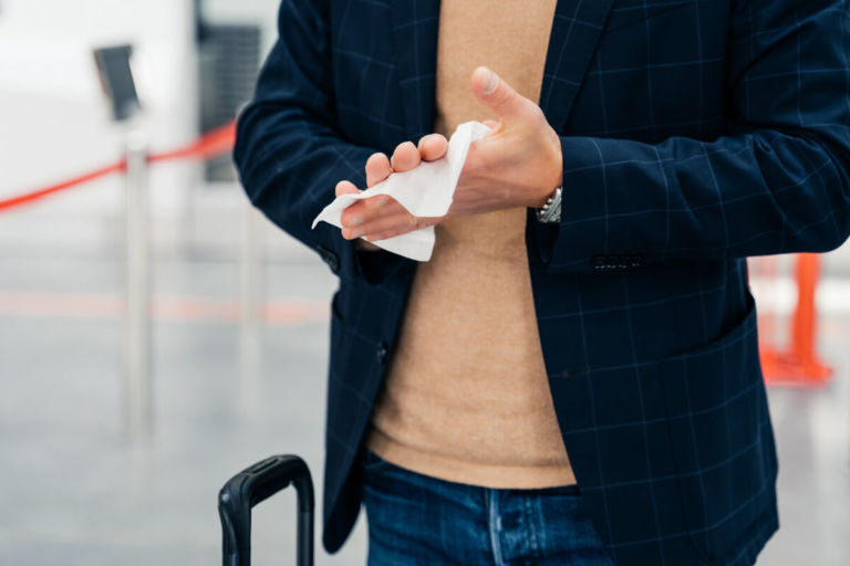 Salviette disinfettanti per le mani: scopriamo perché utilizzarle